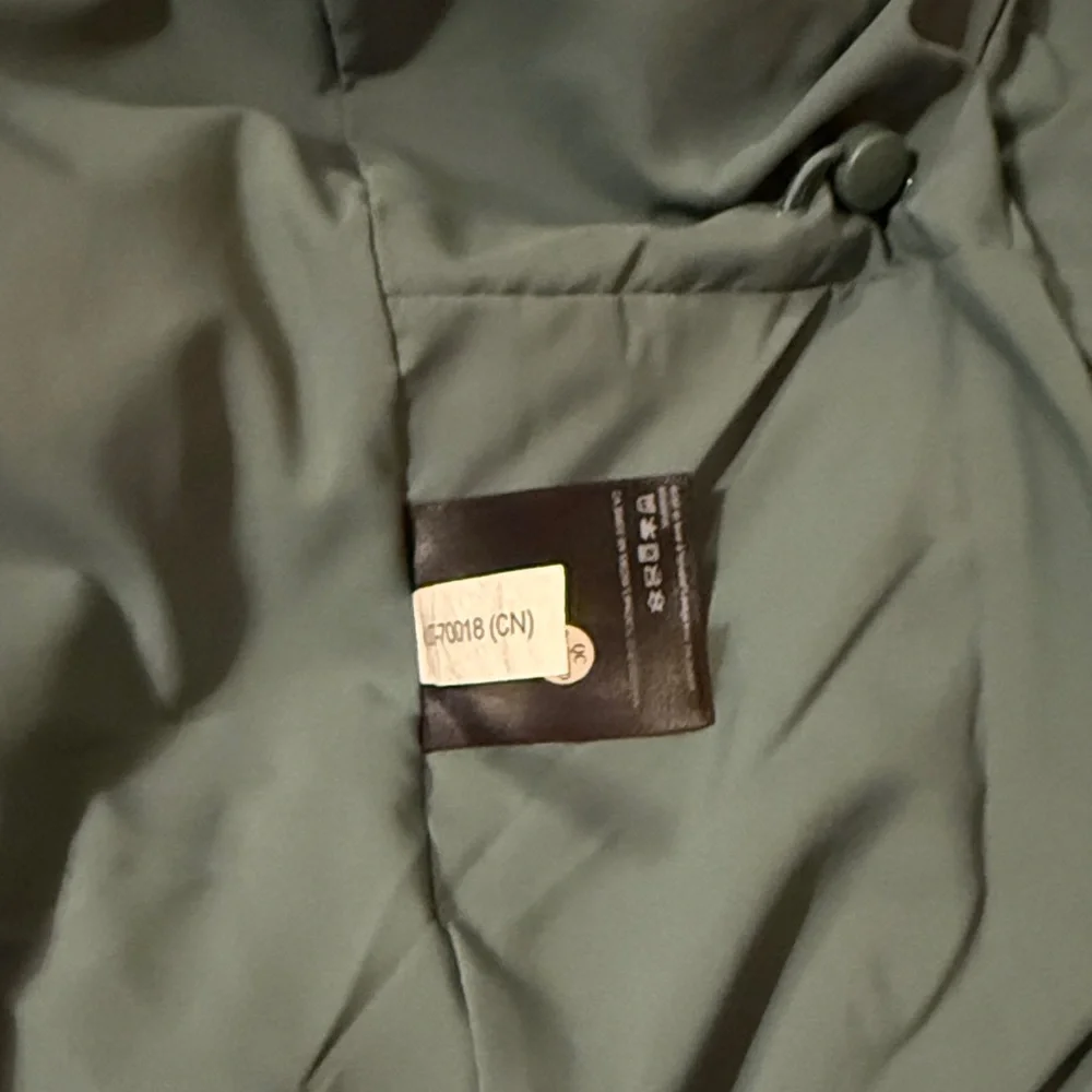 lululemon Wunder Puffer Jacket - Picture 3 of 5